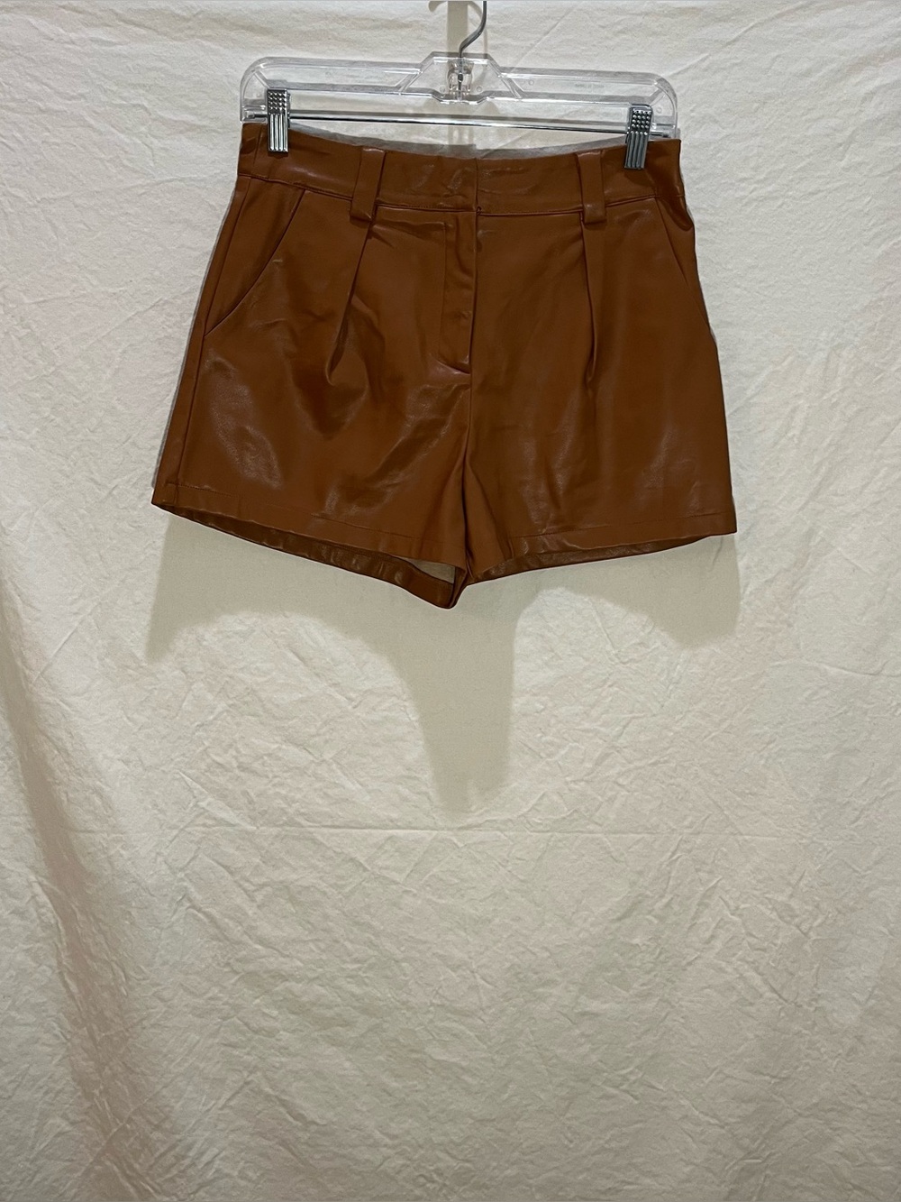 TCEC Brown Faux Leather Pleated Shorts Size M